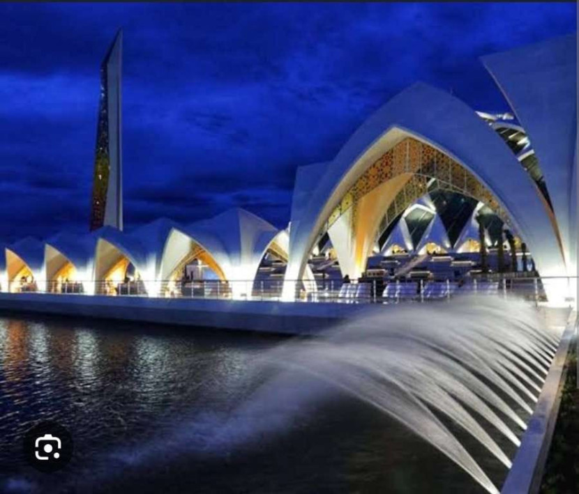 Sekda Jabar menghimbau Segera Tertibkan Pungli  Di Area Lokasi Masjid Al Jabbar